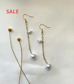 (401)ハンドメイドアクセサリー　ゴールドピアス