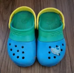 Crocs クロックスカラフルサンダル c11 ～17.5cm ジンベイジビッツ