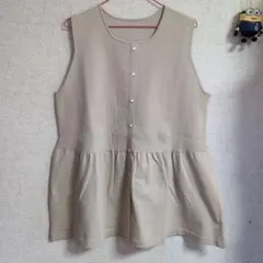 LIVE IN COMFORT リブ編み フレアベスト ボタン付き