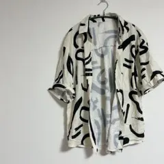 美品✨レディース 抽象パターン 半袖シャツ 白/黒　アイボリー 春夏