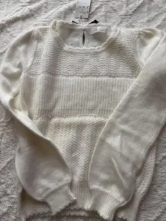 新品未使用　feroux ホワイトニットセーター 長袖
