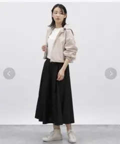 LAKOLE クロップドZIPフーディー ジャケット ブルゾンのサムネイル