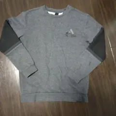 アディダス　adidas　トレーナー　150 グレー　裏起毛
