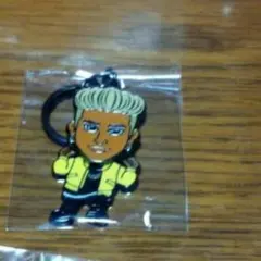 ELLY  首振りキーホルダー