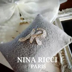 Item thumbnail for item 986f8fb5-169b-4608-8b90-4ffd20824af2