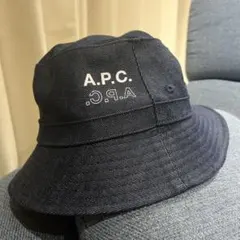 A.P.C. アーペーセー バケットハット バケハ 帽子 ネイビー 58 - メルカリ