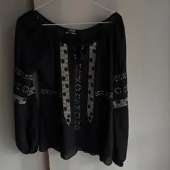 春MORGAN 刺繍柄オフショルダー長袖ブラウスのサムネイル