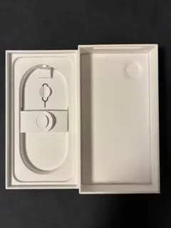 iPhone16e 128GB ブラック 空箱