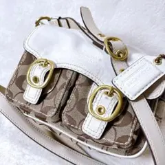 COACH シグネチャー ショルダーバッグ ホワイト レザー 11772 COACH シグネチャー ショルダーバッグ ホワイト レザー 11772 - メルカリ