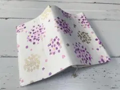 婀紅美様 ブックカバー - メルカリ