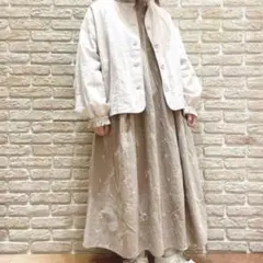 サマンサモスモス 花柄総刺繍ワンピース (ベージュ)