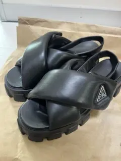 美品】プラダ サンダル 35.5ソフトパテッドナッパレザー ブラック
