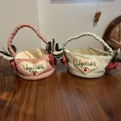 刺繍　ミニバスケット　小物入れ　赤　緑