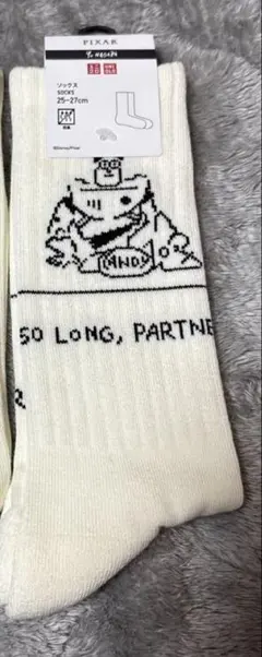 KAWS x PIXAR Yu NAGAB UNIQLOソックス トイストーリーのサムネイル