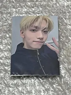 Item thumbnail for item 6d5efb3d-7b38-4731-acd2-ddb0e72a1394