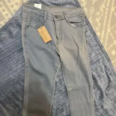 未使用 ライトブルー スキニージーンズ