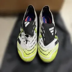 adidas Predator サッカーシューズ ホワイトイエロー ベロ付きFG adidas Predator サッカーシューズ ホワイトイエロー ベロ付きFG