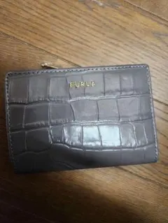 FURLA グレー 二つ折り財布