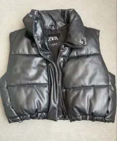 ZARA ブラック ノースリーブダウンジャケット