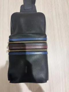 Paul Smith ポールスミス　ボディバック　ネイビー　ストライプ　レザーのサムネイル