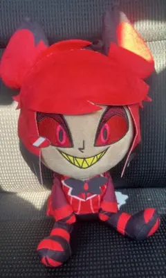 ハズビン・ホテルへようこそ　おすわりぬいぐるみ　アラスター　ラウンドワン限定