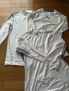 アンダーアーマー　インナー　インナーシャツ　長袖