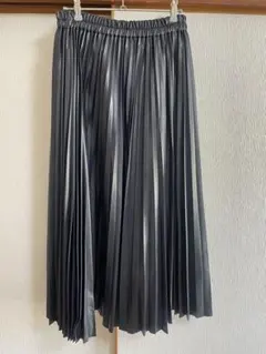 最終値下げ！！新品　ロングプリーツスカート