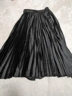 【UNIQLO　ユニクロ】セオリー　プリーツラップスカート　ブラック　S