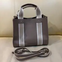未使用品❣️2WAY ハンドバッグ ショルダー付き ベージ　お値打ち品❣️のサムネイル
