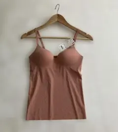 【新品】ユニクロ　エアリズムシームレス　VネックブラキャミソールSサイズ