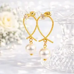 パールピアス ゴールド リボン 揺れる 上品 大人可愛い 結婚式 入学式