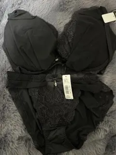 エメフィール　aimerfeel ブラジャー ショーツセット　H80