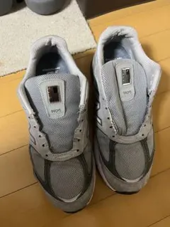 New Balance 990v5 グレー スニーカー