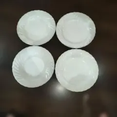Noritake ボーンチャイナ 皿 4枚セットのサムネイル