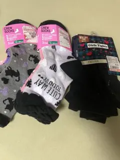 クルーソックス3足セットとタイツ