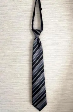 子供用フォーマル ネクタイ 黒 グレー ストライプ