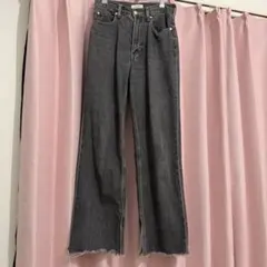LAGUA GEM デニムパンツ グレー スリットのサムネイル