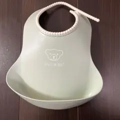 ベビービョルン　お食事エプロン　グリーン
