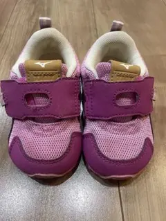 Item thumbnail for item dd96af7b-a0da-4c3e-8178-d0664515a274