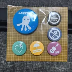 2026年最新】radwimps 缶バッジの人気アイテム - メルカリ