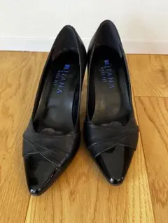 DIANA ブラック ハイヒール・パンプス