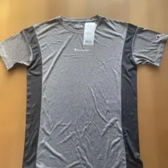Champion グレー Tシャツ 半袖　未使用