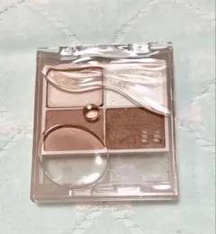 Item thumbnail for item 1d1c91d5-ecfe-4ad6-8bf2-6cc17e7c39e0