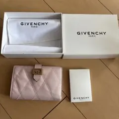 GIVENCHY 二つ折り財布のサムネイル