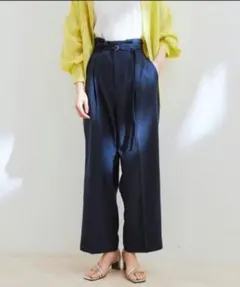 Item thumbnail for item 16560081-7cfb-4f17-869b-67701d2384af