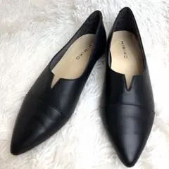 【試着のみ】HIMIKO 卑弥呼 本革 Vカットパンプス 23.5 黒 日本製のサムネイル