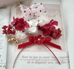 七五三髪飾り♡七五三ヘッドドレス♡つまみ細工とかすみ草と小花と赤い実の髪飾り