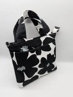 北欧風花柄ミニトートバッグ　ラウンドバッグお散歩・ゴルフ・普段使いにDカン1付