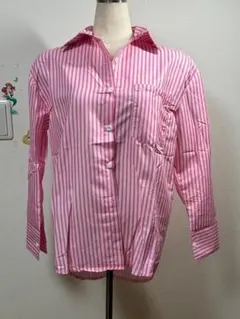 ピンクと白　ストライプ　長袖シャツ　ゆったり