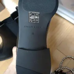 【新品未使用】CHARLES & KEITH ブラック サイドゴアブーツ 35